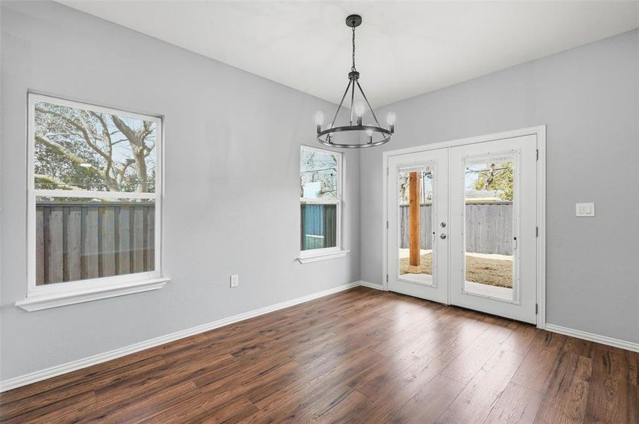 Spacious, unfurnished interior of a new home in , Farmers Branch (Image 36).