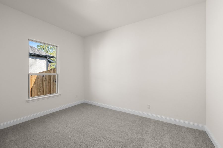 Spacious, unfurnished interior of a new home in Sheppard's Place, Waxahachie (Image 27).
