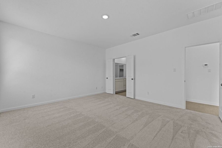 Spacious, unfurnished interior of a new home in Grace Valley, Marion (Image 11).