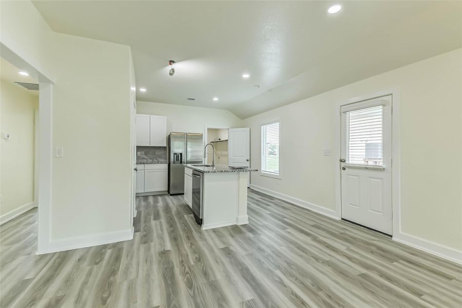 Furnished interior view inside a new home in , Conroe (Image 5).