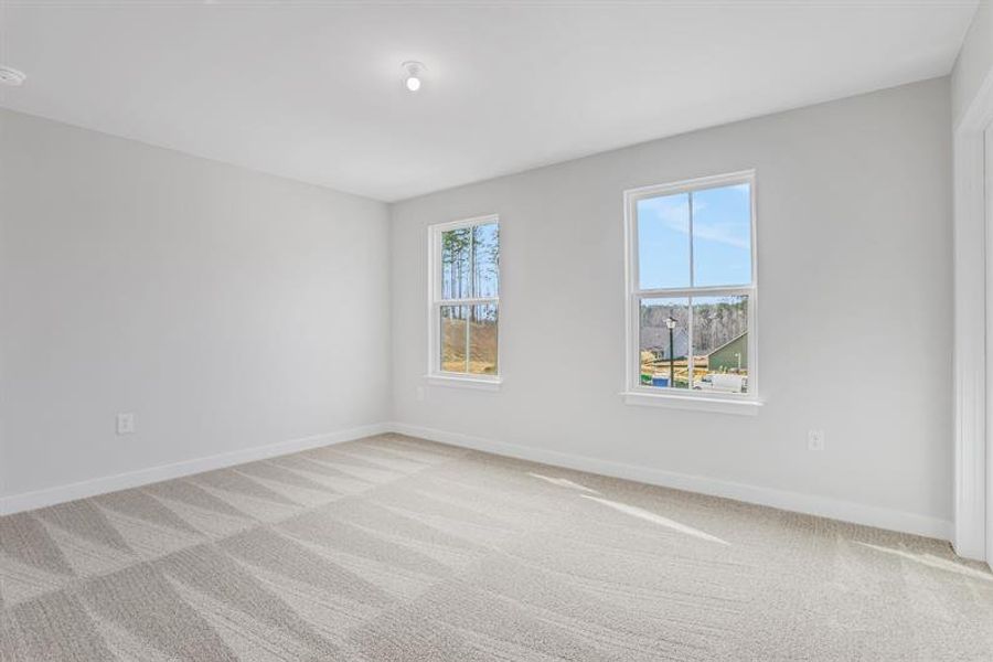 Spacious, unfurnished interior of a new home in Crystal Falls, Dawsonville (Image 40).