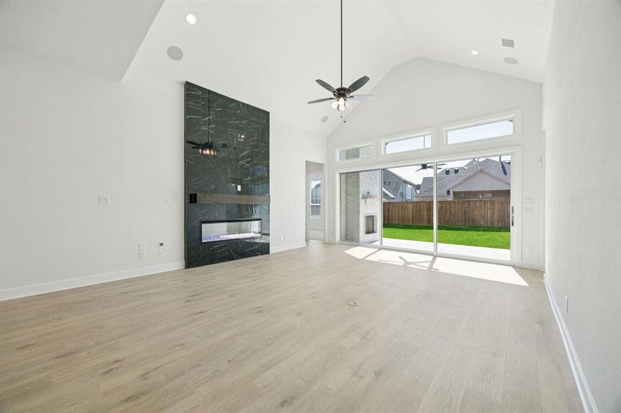 9-325Bay_009 9-325Bay_009