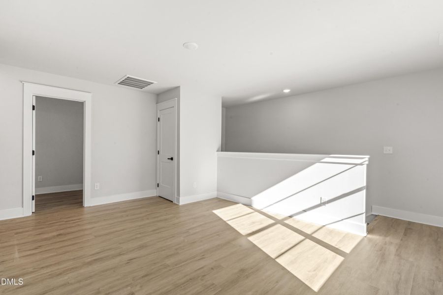 Loft - Toward Stairs - DSC04523