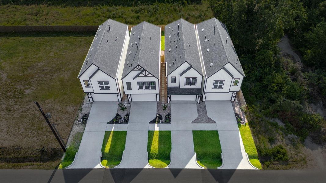 Image 10 of a home in .