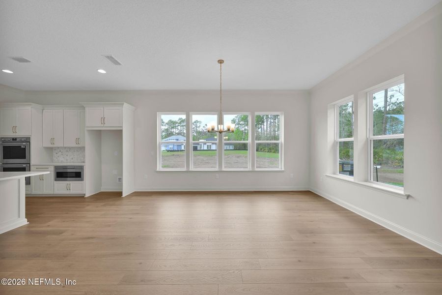 Spacious, unfurnished interior of a new home in Amelia National Country Club, Fernandina Beach (Image 16).