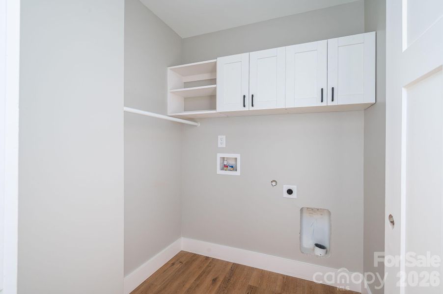 Spacious, unfurnished interior of a new home in , Lincolnton (Image 16).