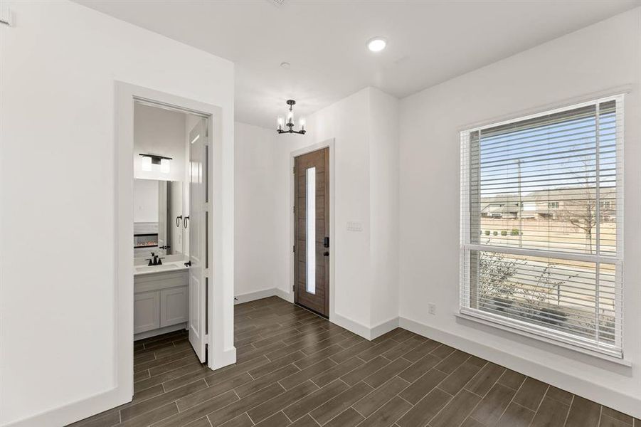 Spacious, unfurnished interior of a new home in The Abbey at Mercer Crossing, Farmers Branch (Image 23).
