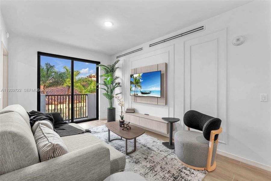 Furnished interior view inside a new home in , Coral Gables (Image 16).