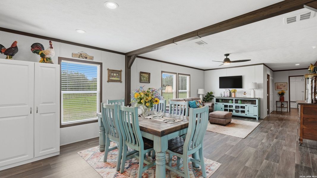 Furnished interior view inside a new home in , Seguin (Image 15).