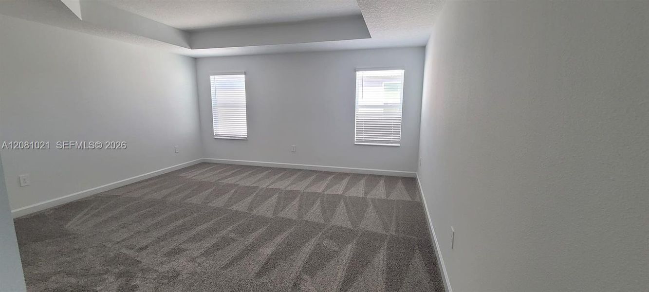 Spacious, unfurnished interior of a new home in , Orlando (Image 29).