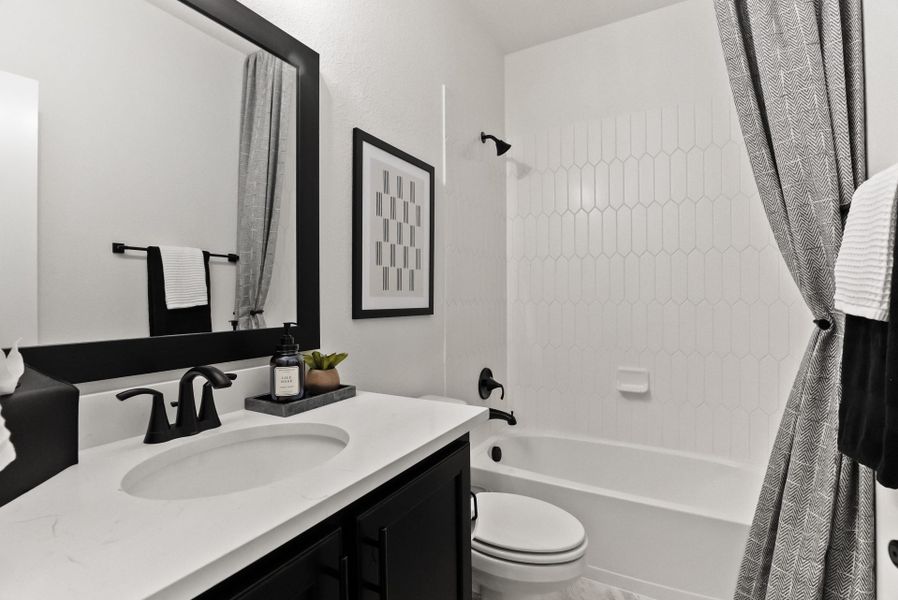 Furnished interior view inside a new home in Meadow Run, Melissa (Image 29).