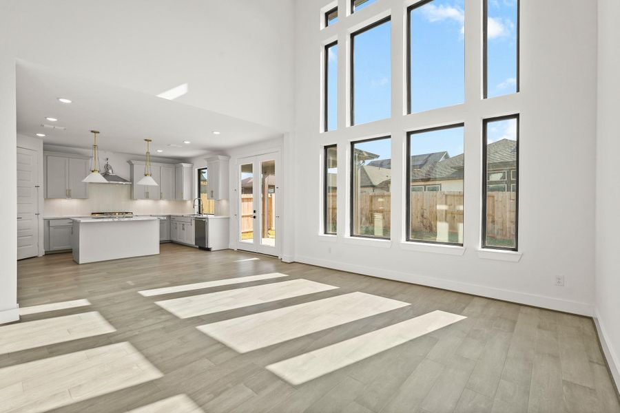Spacious, unfurnished interior of a new home in Jubilee 45', 70', Hockley (Image 11).