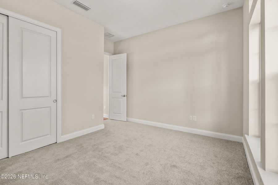 Spacious, unfurnished interior of a new home in Madeira, St. Augustine (Image 24).