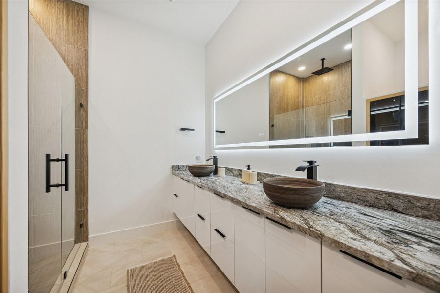 Furnished interior view inside a new home in , Houston (Image 14).