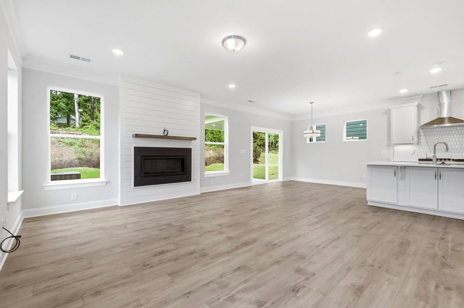 Spacious, unfurnished interior of a new home in Caldwell Forest, Charlotte (Image 19). Spacious, unfurnished interior of a new home in Caldwell Forest, Charlotte (Image 19).