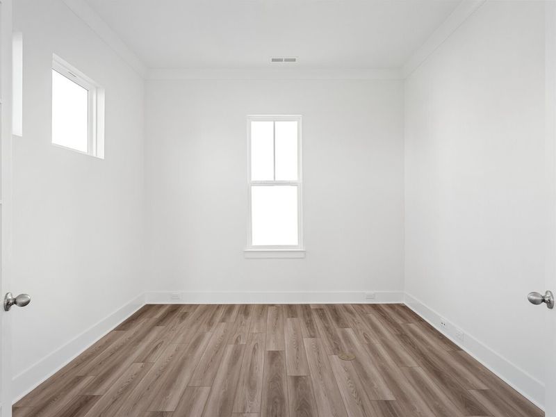 Spacious, unfurnished interior of a new home in Shelton Square, Murfreesboro (Image 36).