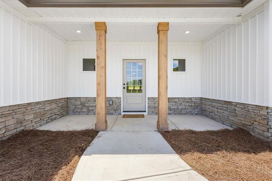 Exterior details and patio area of a home in , Rockmart (Image 25).
