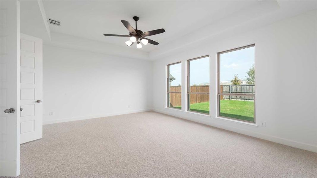 Spacious, unfurnished interior of a new home in Devonshire - Reserve 50', Forney (Image 17). Spacious, unfurnished interior of a new home in Devonshire - Reserve 50', Forney (Image 17).