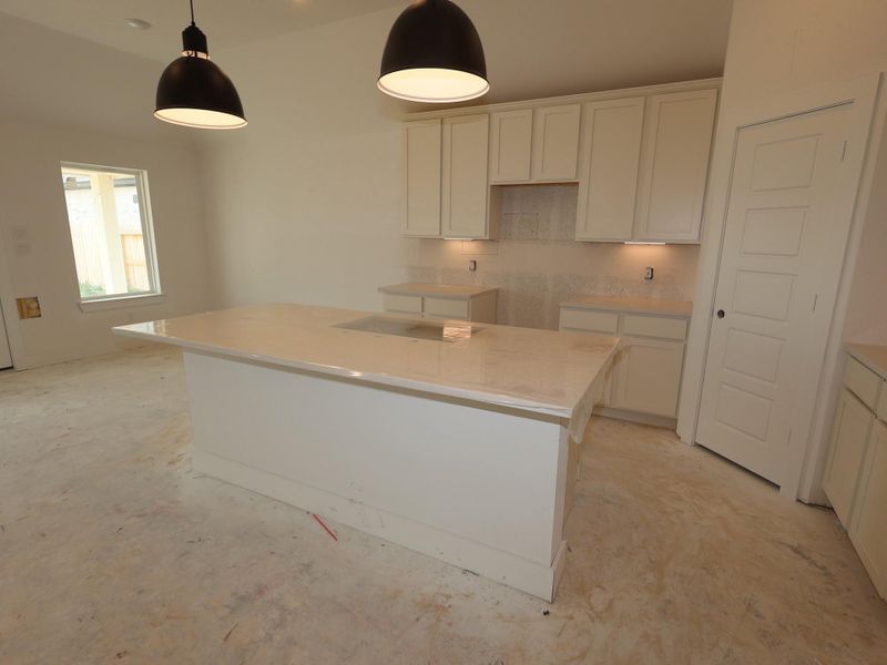 Image 39 of a home in Lago Mar.