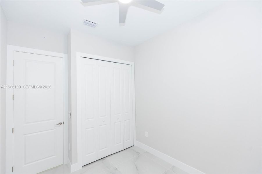 Spacious, unfurnished interior of a new home in , Lehigh Acres (Image 11).