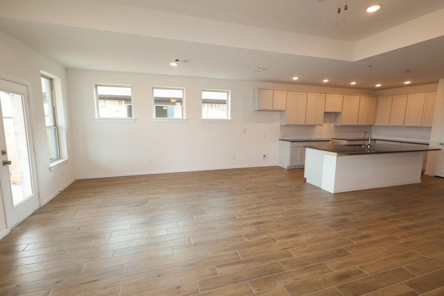 Spacious, unfurnished interior of a new home in Escondido 50' Homesites, Magnolia (Image 4). Spacious, unfurnished interior of a new home in Escondido 50' Homesites, Magnolia (Image 4).