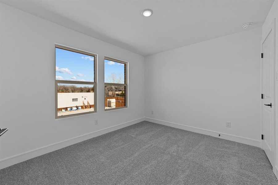 Spacious, unfurnished interior of a new home in Gateway Parks, Forney (Image 14).
