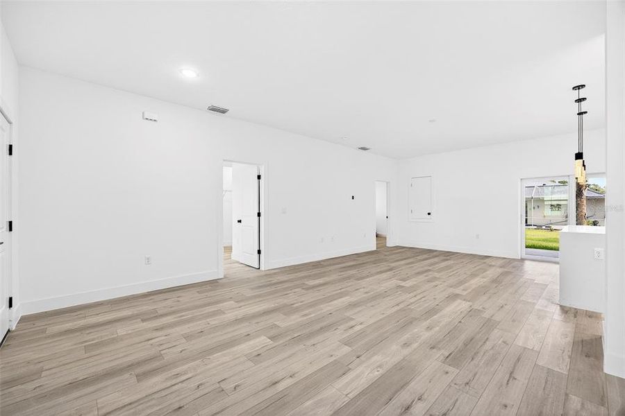 Spacious, unfurnished interior of a new home in , North Port (Image 26).