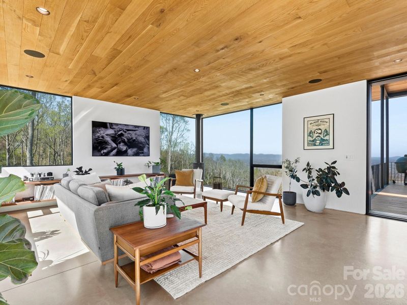 Image 43 of a home in .