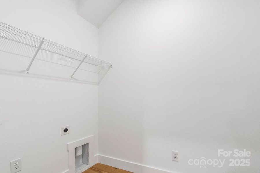 Image 20 of a home in .