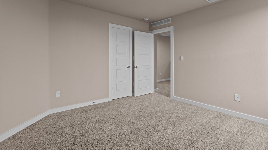 Representative unfurnished interior of a home built from the Shelby by D.R. Horton in Legacy South, Midland (Image 26).
