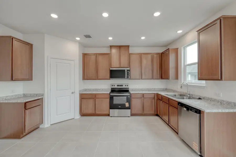 Furnished interior view inside a new home in Sonterra - Cool Water, Jarrell (Image 9). Furnished interior view inside a new home in Sonterra - Cool Water, Jarrell (Image 9).