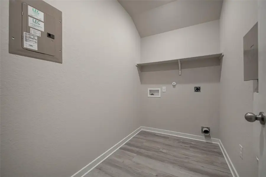 REPRESENTATIVE OF FLOOR PLAN ONLY REPRESENTATIVE OF FLOOR PLAN ONLY