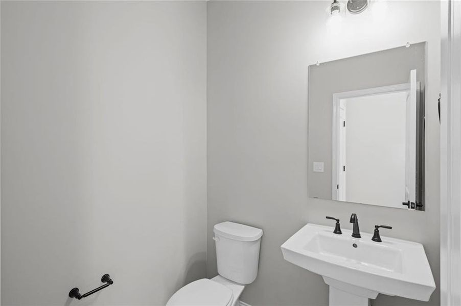 Furnished interior view inside a new home in Twin Lakes, Hoschton (Image 7).