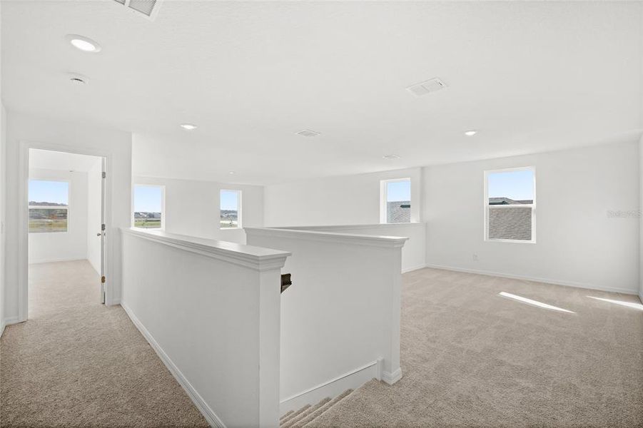 Spacious, unfurnished interior of a new home in , Kissimmee (Image 18).
