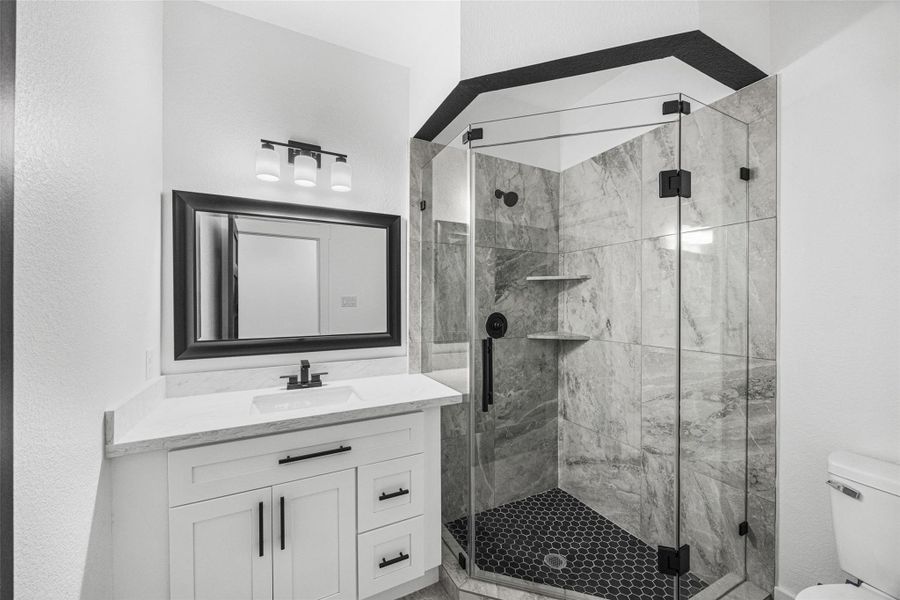 Furnished interior view inside a new home in , Conroe (Image 10).