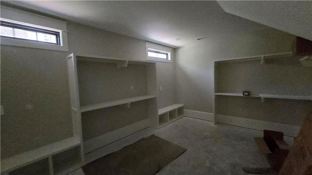 Image 40 of a home in .