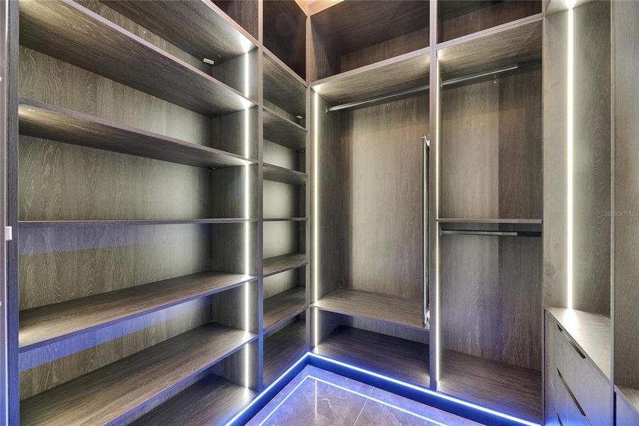 Furnished interior view inside a new home in , Apollo Beach (Image 18).