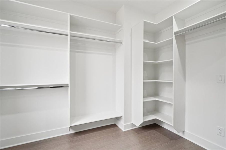 Spacious, unfurnished interior of a new home in , Auburn (Image 39).