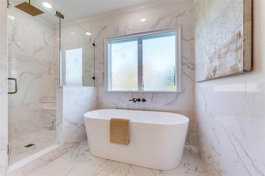 Furnished interior view inside a new home in , Dallas (Image 15).