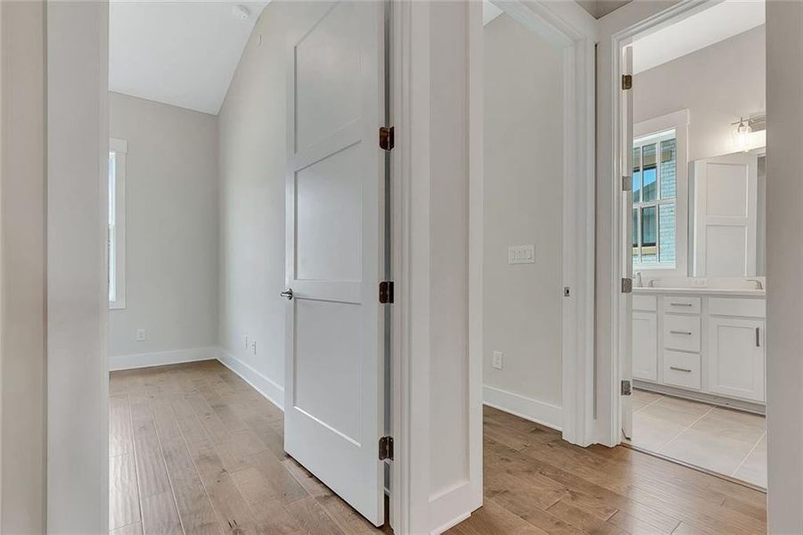 Spacious, unfurnished interior of a new home in , Fayetteville (Image 29).