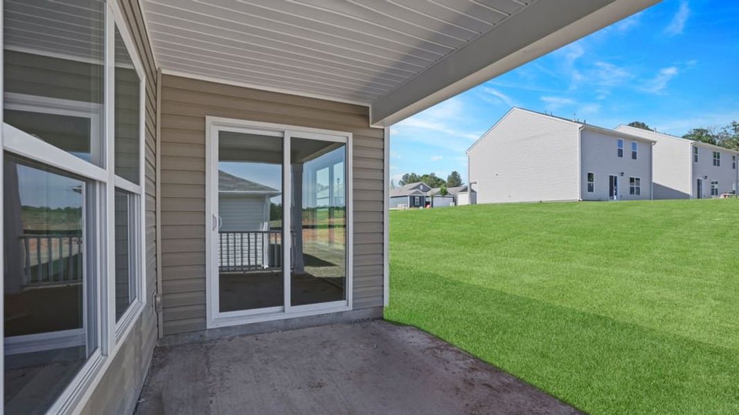 Exterior details and patio area of a home in Cascade Point, Seneca (Image 3).