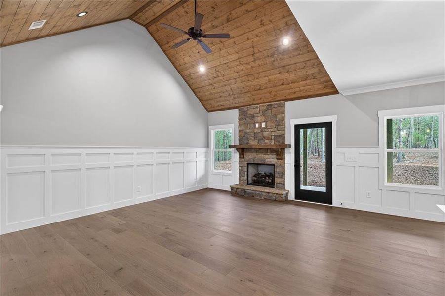 Spacious, unfurnished interior of a new home in , Ellijay (Image 19).