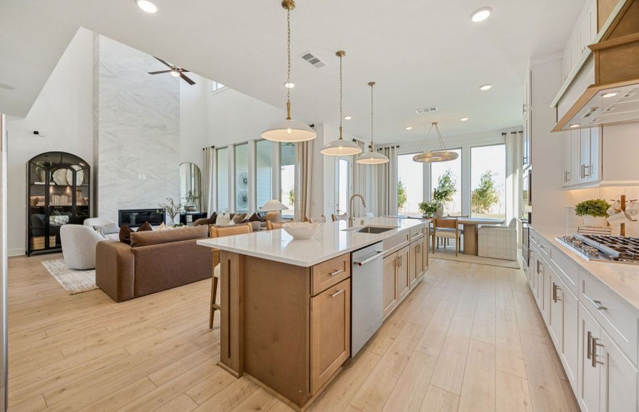 Representative furnished interior of a home built from the Gillett by Pulte Homes in Ryehill, Rosenberg (Image 8).