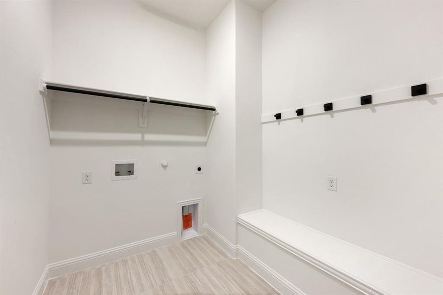 Spacious, unfurnished interior of a new home in Willow Wood Classic 50, McKinney (Image 25). Spacious, unfurnished interior of a new home in Willow Wood Classic 50, McKinney (Image 25).