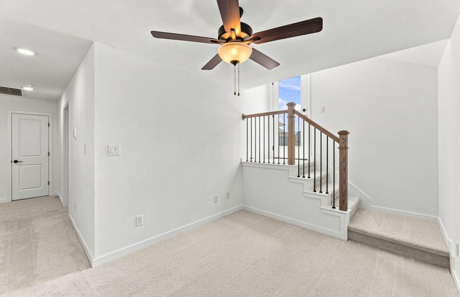 Spacious, unfurnished interior of a new home in Santa Rita Ranch, Liberty Hill (Image 18).