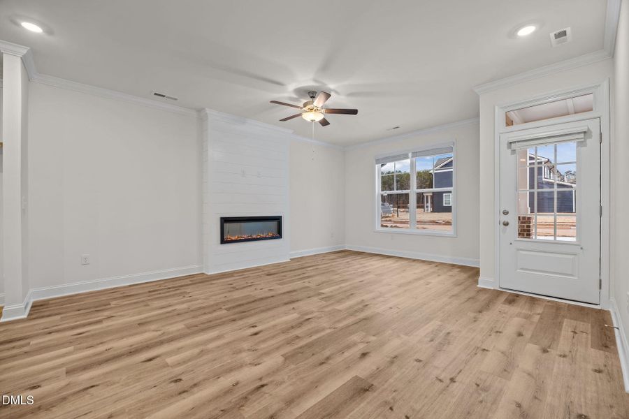 30-web-or-mls-IMG_0015 30-web-or-mls-IMG_0015