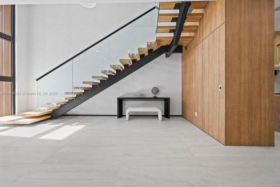 Image 50 of a home in .