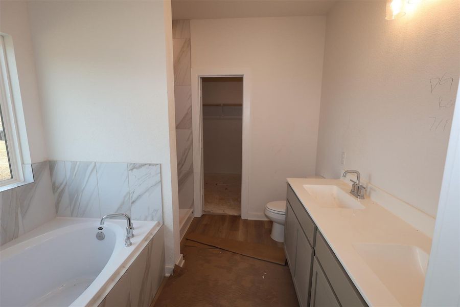 Furnished interior view inside a new home in Indian Springs, Crosby (Image 8).