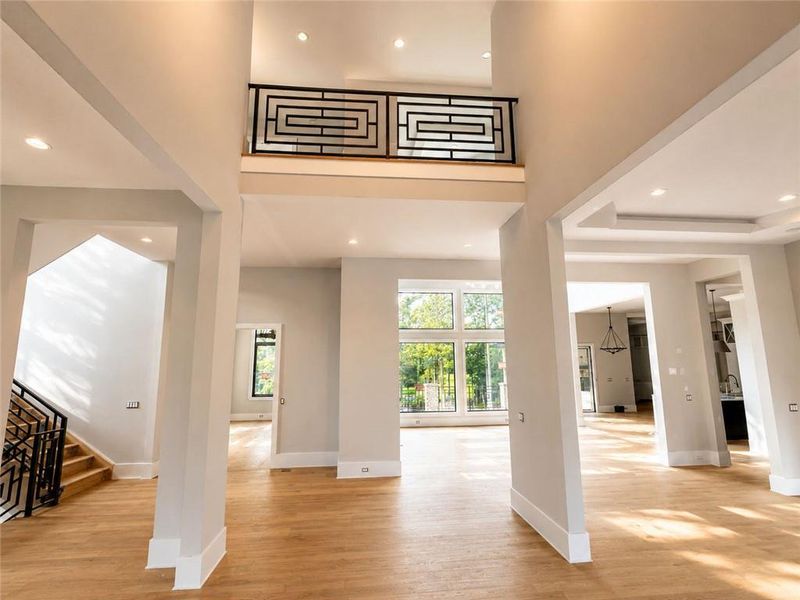 Spacious, unfurnished interior of a new home in , Alpharetta (Image 46).