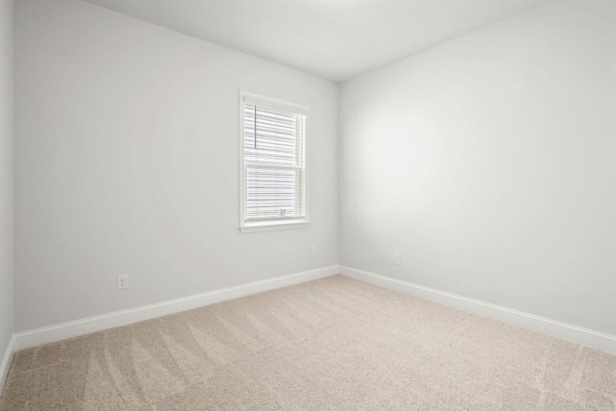 Spacious, unfurnished interior of a new home in Salem Bay, Beaufort (Image 11).